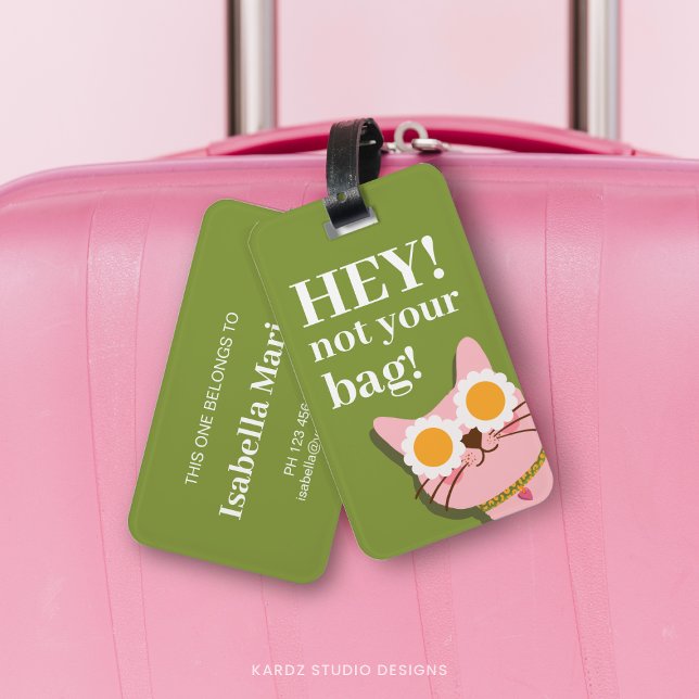 Funny Cat Personalized Luggage Tag (Personalize this green funny cat luggage tag with your favorite cat lover friend´s name as a gift.)