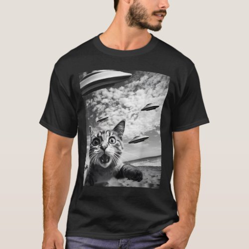 Funny Cat Selfie With Alien Ufos T_Shirt