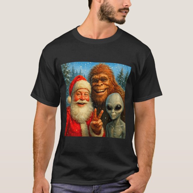 Funny Cat Selfie With Santa Claus &amp; Bigfoot Me T-Shirt (Front)