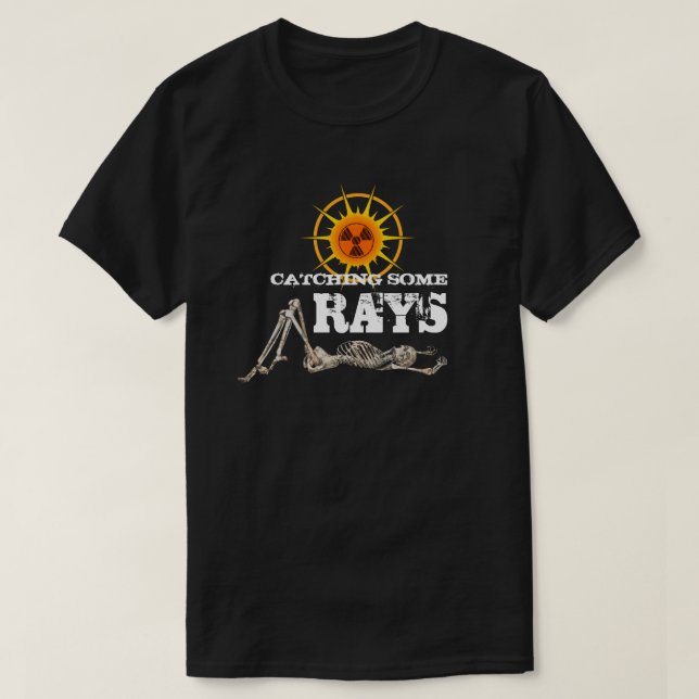 Funny Catching Some Rays Skeleton  T-Shirt (Design Front)