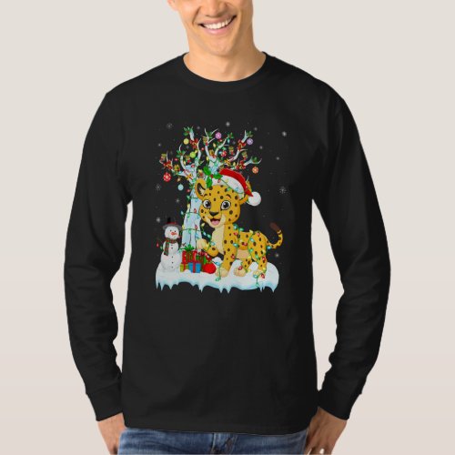 Funny Cheetah Xmas Tree Lighting Santa Hat Cheetah T_Shirt