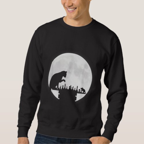 Funny Chess Board Cat Mouse Chess Playing Moon Gra Sweatshirt