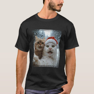 Funny Christmas Cat Selfie Santa Hat Design T-Shirt