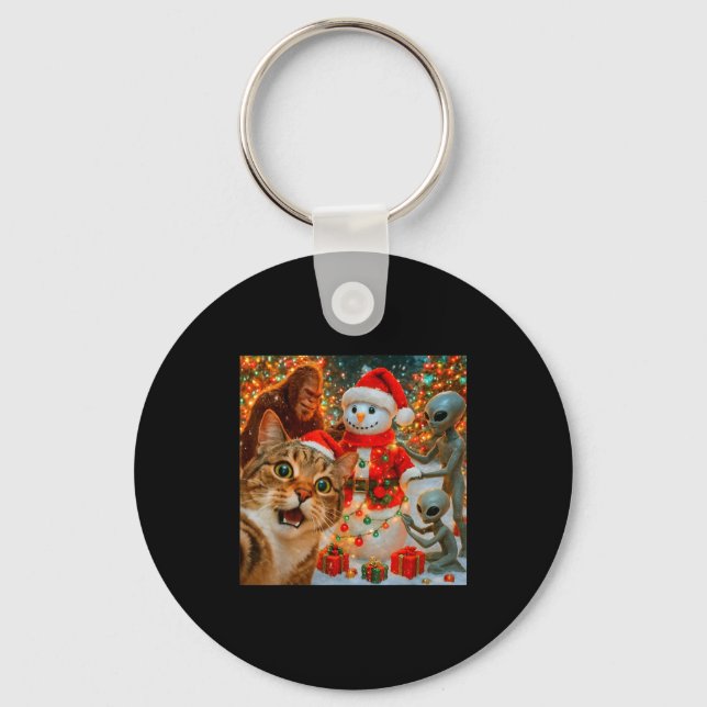 Funny Christmas Cat Selfie With Bigfoot Alien &amp Keychain (Front)