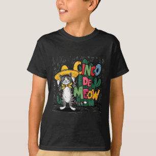 Funny Cinco De Mayo Cat Sombrero Poncho Party Wome T-Shirt