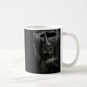 Funny Consracy Cat In Tin Foil Hat Panics At Alien Coffee Mug
