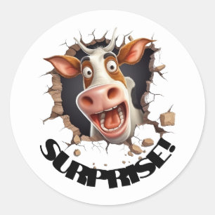 Funny cow shouting surprise to your guests classic round sticker