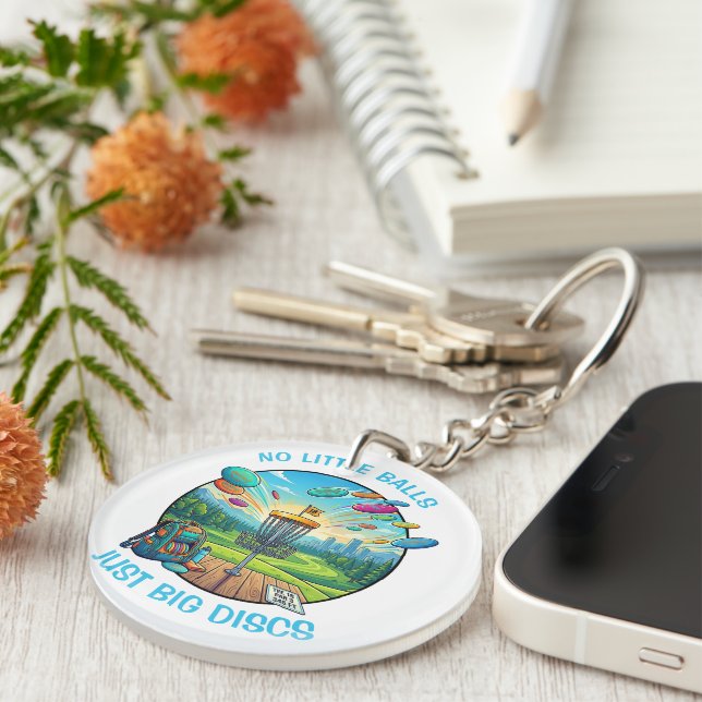 Funny Disc Golf Retro Badge Vintage Illustration Keychain (Front Right)