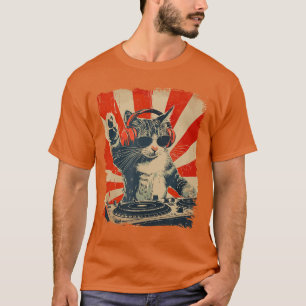Funny DJ Cat Disco Soundech Headphone Music girl b T-Shirt