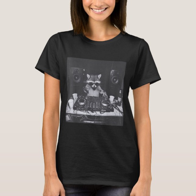 Funny Dj Raccoon House Party Sound Tech Music Tras T-Shirt (Front)