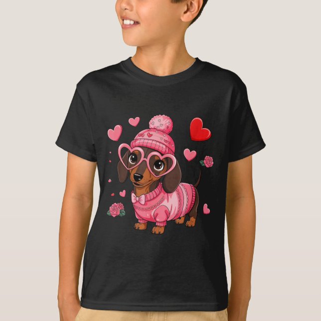 Funny Dog Dachshund Valentines Heart Dog Lover Men T-Shirt (Front)
