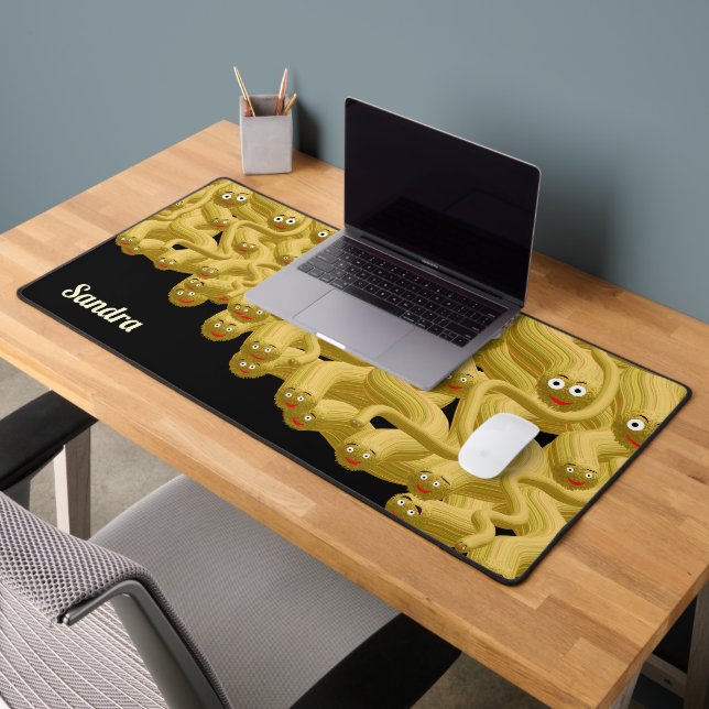 Funny earthworms desk mat (Office 2)
