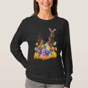 Funny Easter Egg  Airedale Terrier Dog Easter Sund T-Shirt