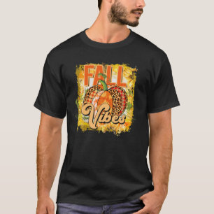Funny Fall Vibes Pumpkin Happy Halloween Women Aut T-Shirt