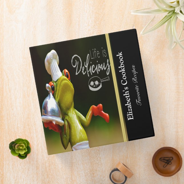 Funny frog recipe cookbook with gold binder (In Situ)