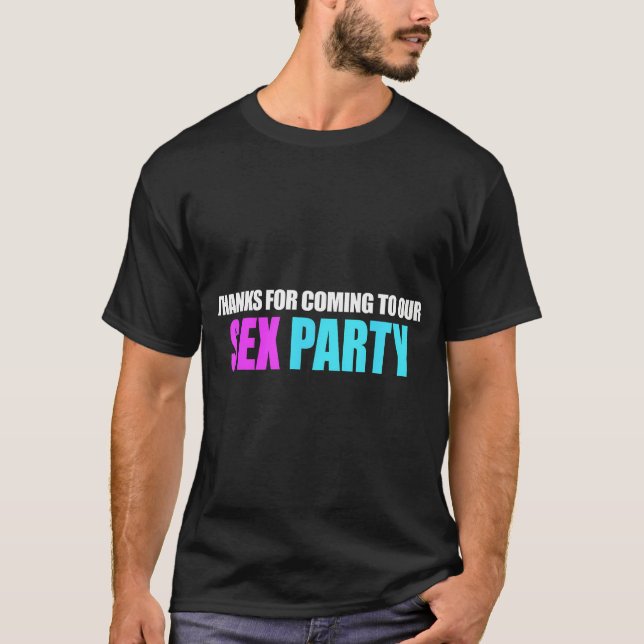 Funny Gender Reveal Shirt For Mom Or Dad Gender Re (Front)