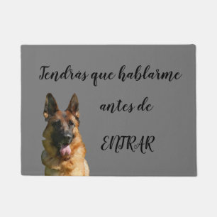 Funny German Shepherd Doormat in Spanish