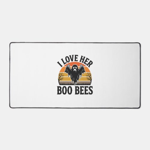 Funny Ghost Bee Pun Vintage Halloween T-Shirt Desi Desk Mat