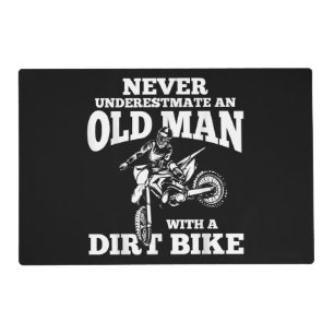 Funny Gifts Never Underestmate An Old Man With A D Placemat