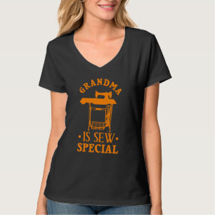 Funny Grandma Women Cool Grandmother Sewing Sewer T-Shirt