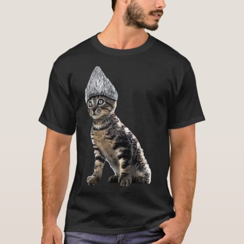Funny Halloween Cat Tin Foil Hat Conspiracy for Me T_Shirt