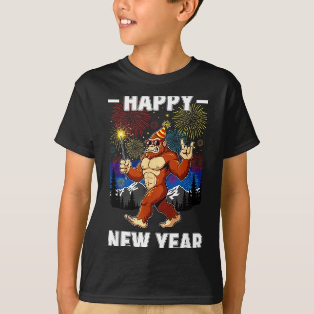 Funny Happy New Year 2026 Bigfoot Lovers New Years T-Shirt (Front)