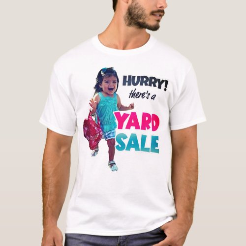 Funny Hurry Theres a Yard Sale Womens T_shirt