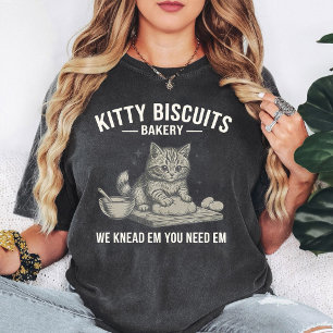 Funny Kitty Biscuits Bakery Cat Kneading Dough Pun T-Shirt