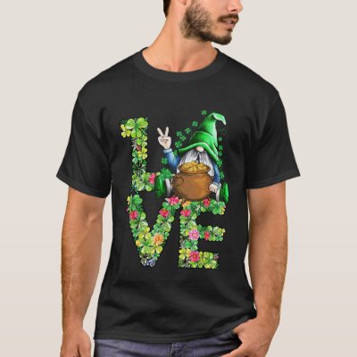 Funny LOVE Gnomes Irish Shamrock St Patrick's Day  T-Shirt