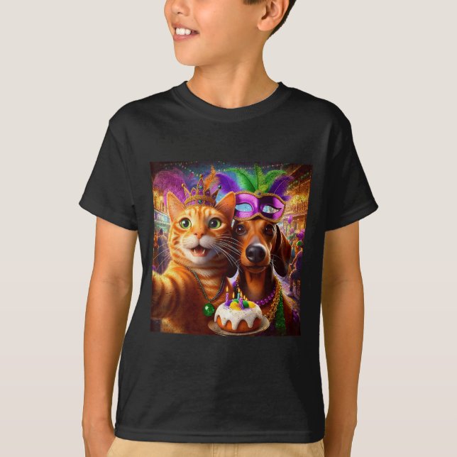 Funny Mardi Gras Cat Dachshund Selfie Squad  T-Shirt (Front)