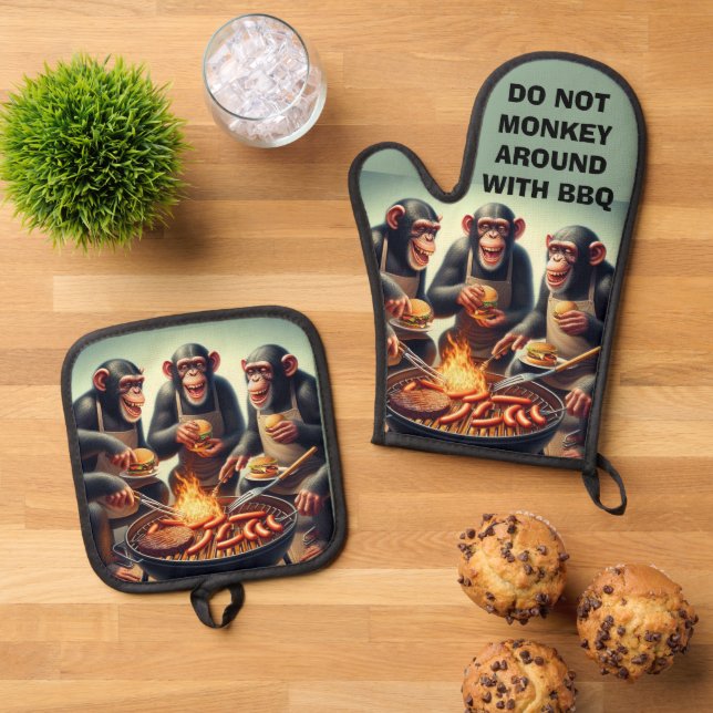 Funny Monkey BBQ Oven Mitt & Pot Holder Set (Top Down)