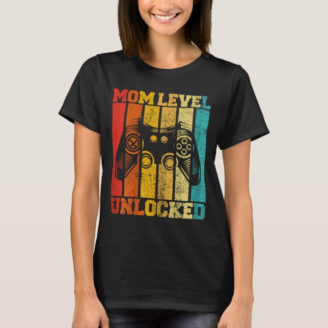 Funny New Mom Level Unlocked Gaming Pregnancy Anno T-Shirt (Front)