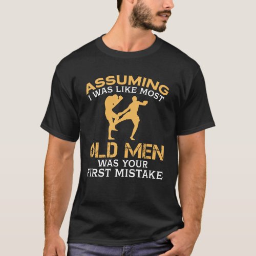 Funny Old Men Who Loves Muay Thai T_Shirt