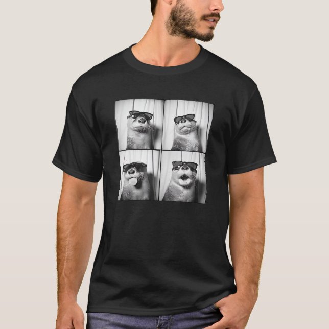 Funny Otter In Sunglasses Love Otters Sea Otter Lo T-Shirt (Front)