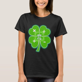 Funny Pi Day Math Patricks Day Luck Shamrock Green T-Shirt