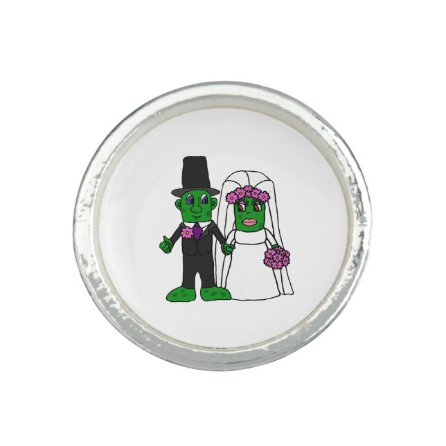 Funny Pickle Bride and Groom Wedding Cartoon Ring (Front)