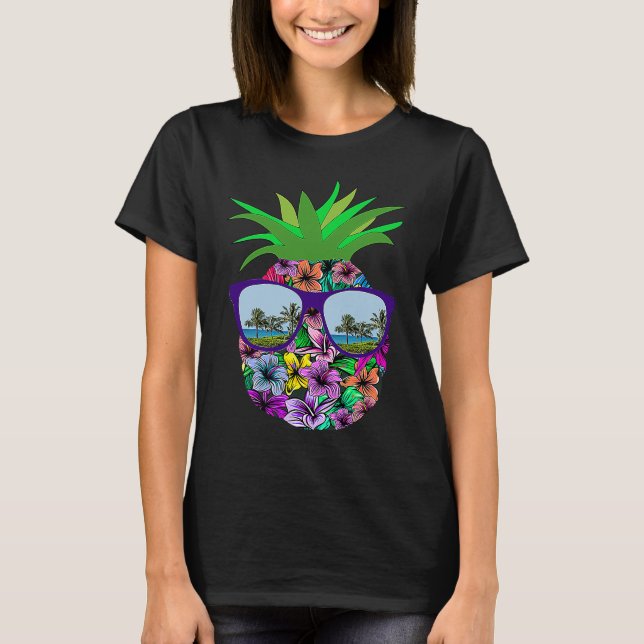 Funny Pineapple Sunglasses Aloha Hawaiian Hawaii B T-Shirt (Front)