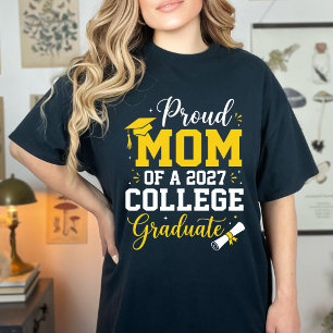 Funny Proud Mom 2027 Graduate Senior Celebration  T-Shirt
