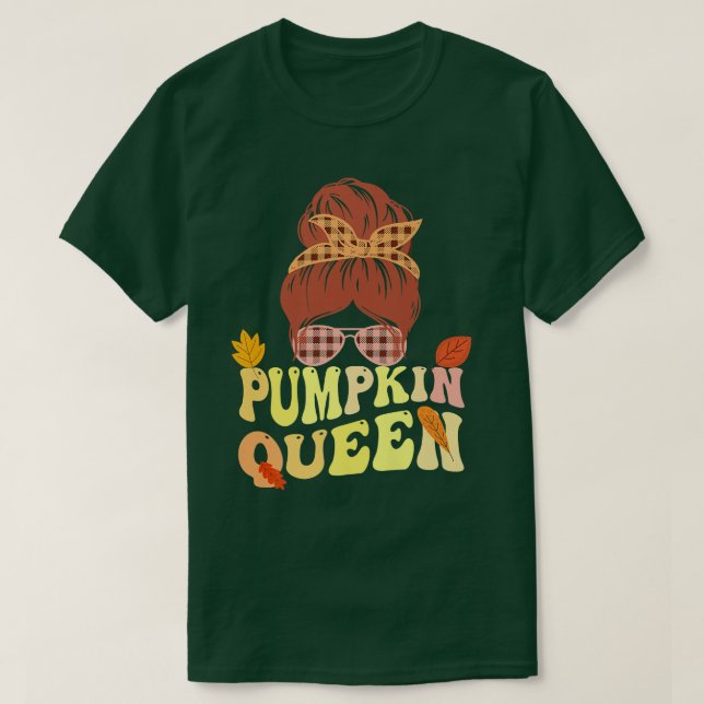 Funny PUMPKIN QUEEN Halloween Carver Lady Fall Car T-Shirt (Design Front)