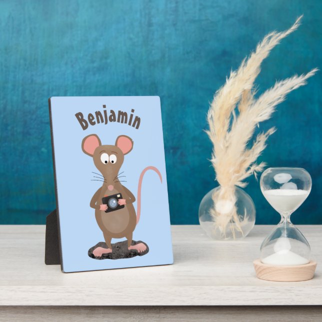 Funny rat with camera cartoon illustration plaque (Side)