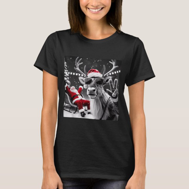 Funny Reindeer Selfie Christmas  T-Shirt (Front)