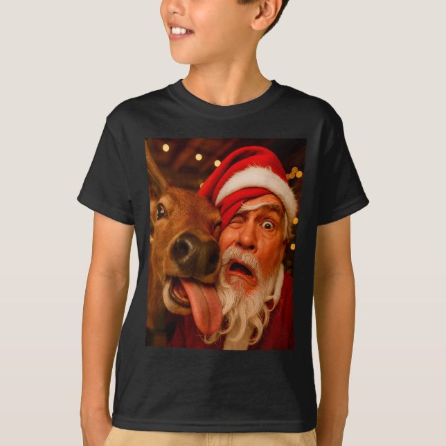 Funny Santa Selfie Reindeer Men Women Kids Christm T-Shirt (Front)