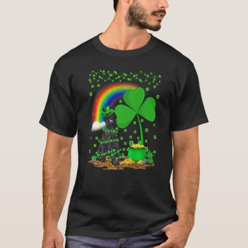 Funny Shamrock Rainbow Giant Schnauzer Dog St Patr T_Shirt
