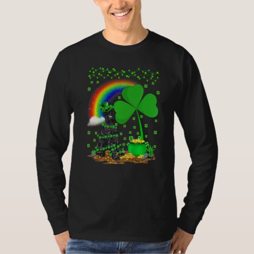 Funny Shamrock Rainbow Giant Schnauzer Dog St Patr T_Shirt