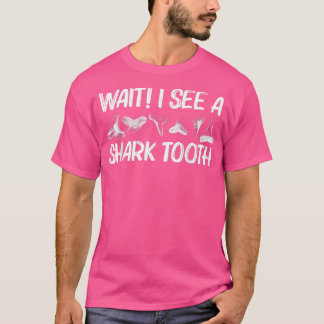 Funny Shark Teeth Design For Men Women Animal Foss T-Shirt