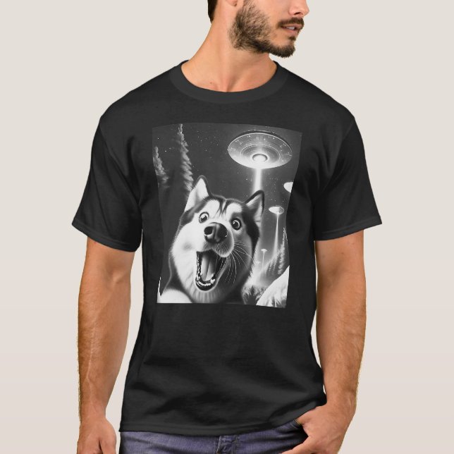 Funny Siberian Husky Alien UFO Taking a Selfie Dog T-Shirt (Front)