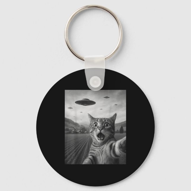 Funny Surprised Ed Cat Selfie With Alien Ufo Cat U Keychain (Front)