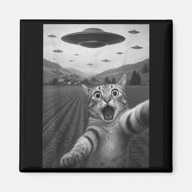 Funny Surprised Ed Cat Selfie With Alien Ufo Cat U Magnet (Front)