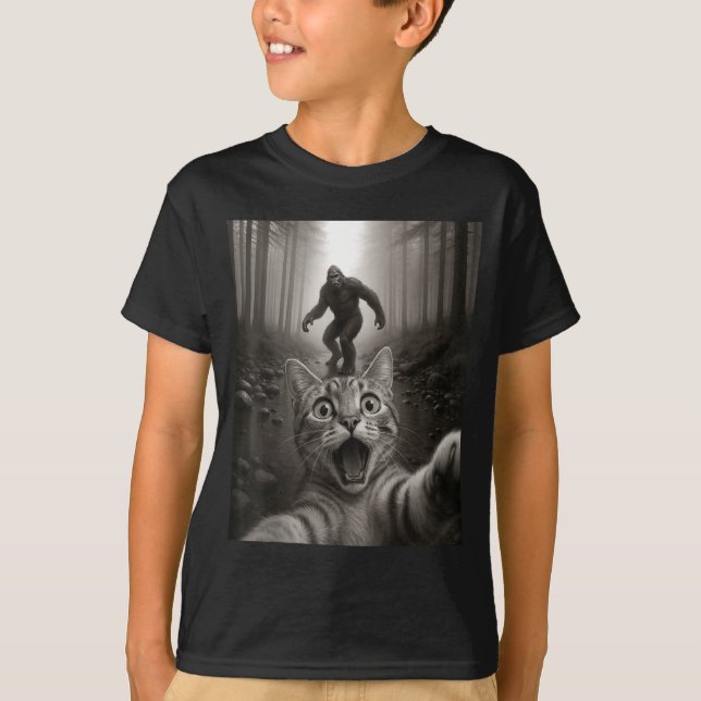 Funny Surprised Ed Cat Selfie With Bigfoot Sasquat T-Shirt (Front)