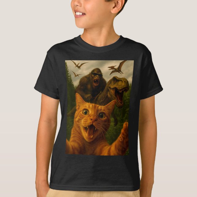 Funny Surprised Ed Cat Selfie With Bigfoot T-rex  T-Shirt (Front)